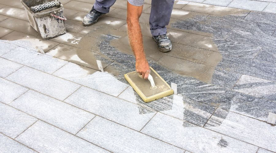 Professional gutter cleaning in Lynco, WV